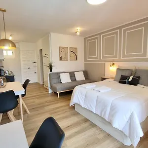 https://jupiter-moderno-estudio-vistas-al-mar-y-montana.hotelsinnerja.org